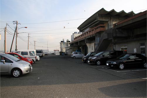 佐島漁港駐車場